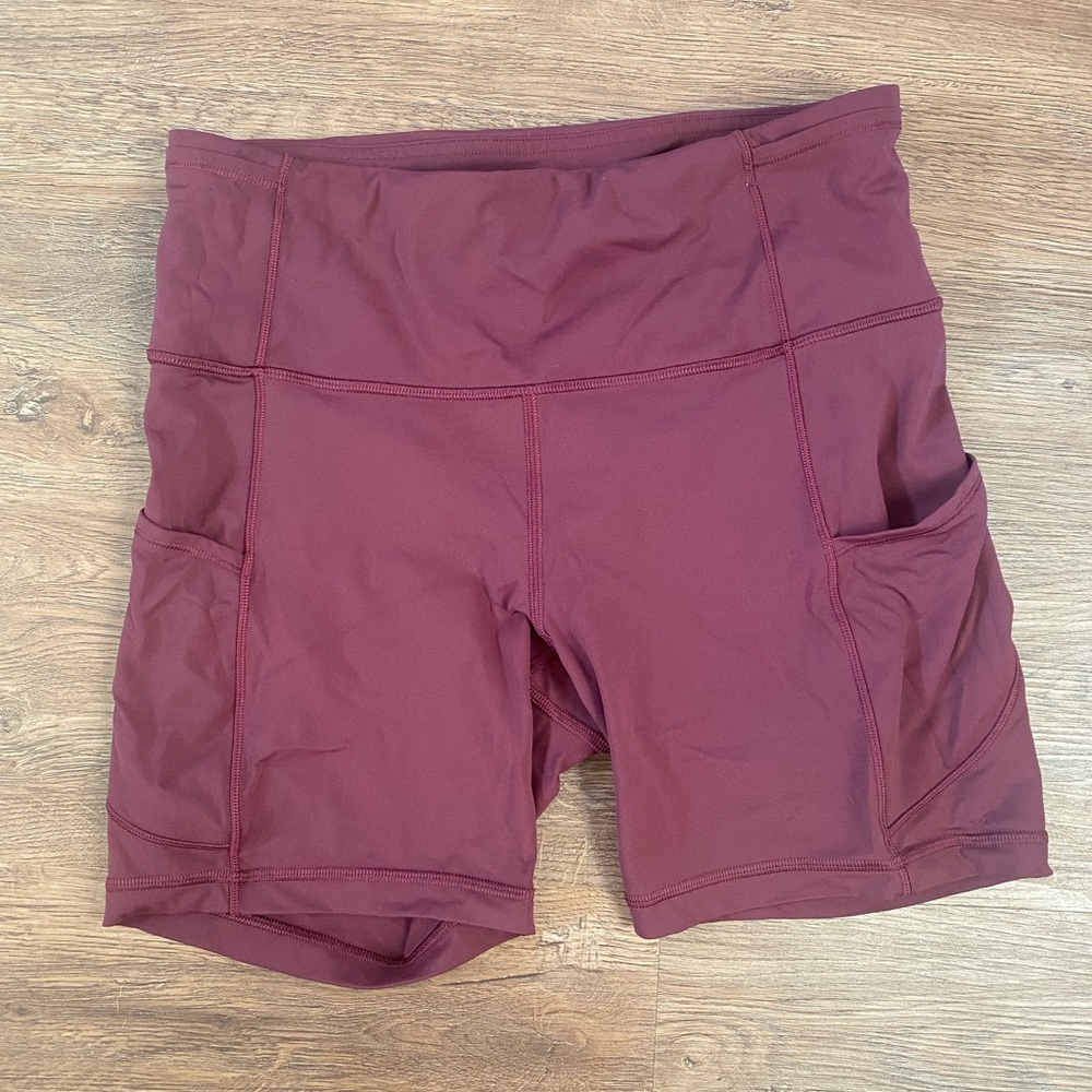 lululemon like new fast and free high rise shorts